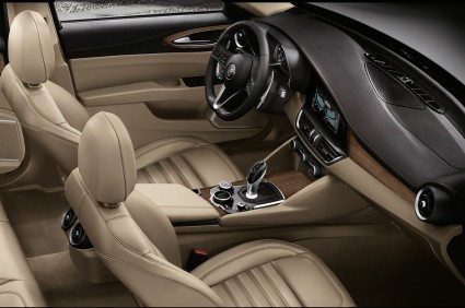 2017-Alfa-Romeo-Giulia-Euro-Spec-front-interior-seats.jpg